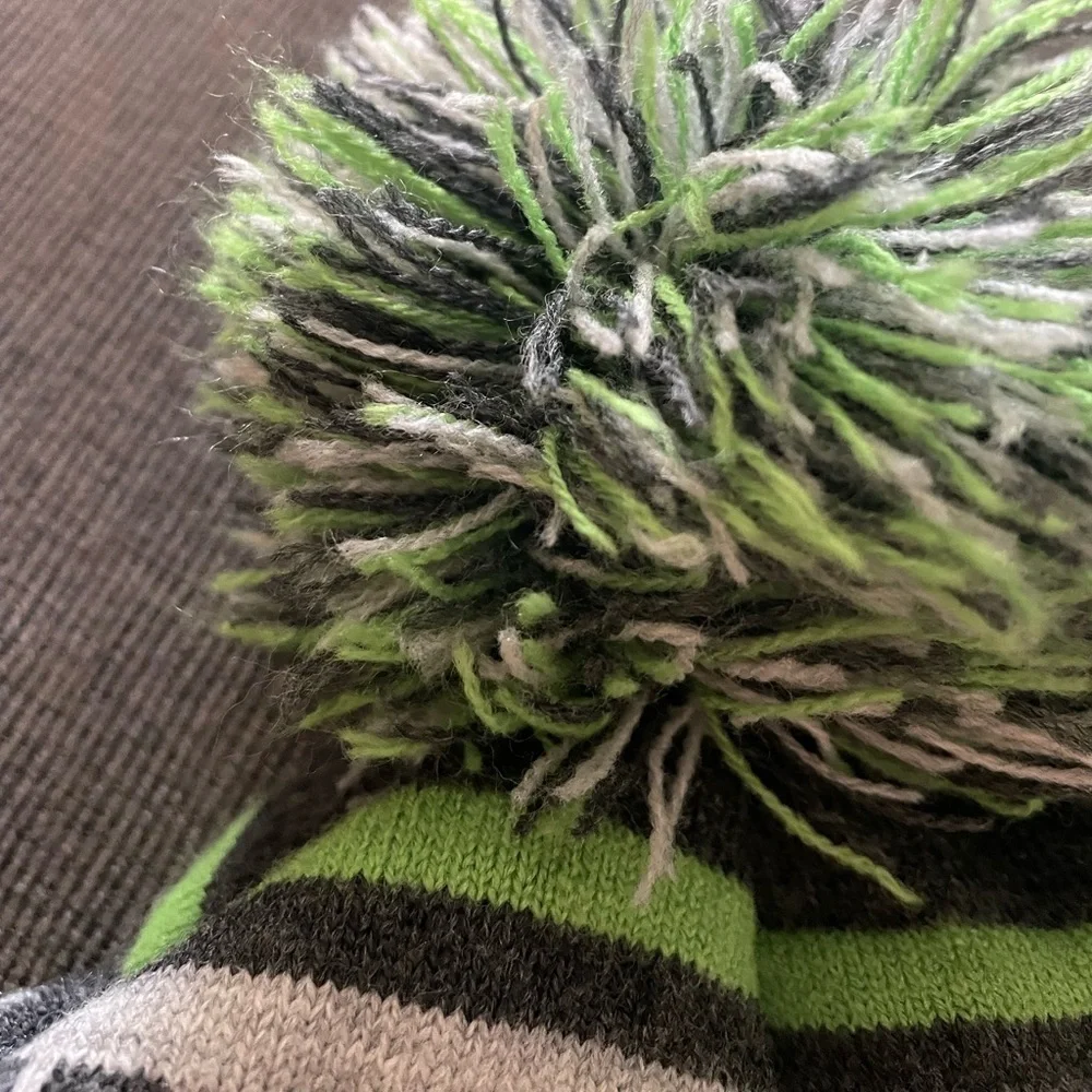 Minecraft kids Youth Beanie embroidered front patch cuff and pom cap